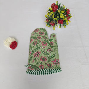 Manoplas de Cocina Acolchadas de Algodón con Estampado Artesanal Verde, Borde con Ribete, Forma Cuadrada, Modernas, Ecológicas, Duraderas, Aptas para Lavavajillas - Product Image 1