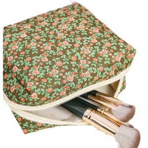 Sacs cosmétiques à motifs floraux - Product Image 1