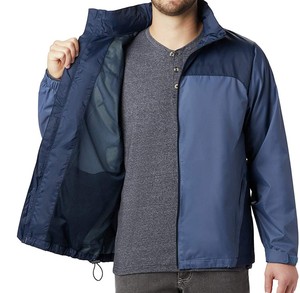 Chaquetas Cortavientos Impermeables Negras con Logotipo Personalizado de Último Diseño al por Mayor, Chaquetas Softshell de Invierno de Forro Polar para Hombre - Product Image 2