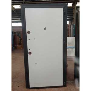 Puerta de Seguridad Antirrobo Moderna de Acero Inoxidable ABSDOOR YERDENIZ, Aislamiento Térmico y Acústico, Estructura Duradera, Hecho en Turquía - Product Image 4