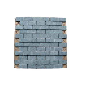 Mosaïque de pierre de marbre naturelle en vente chaude au Vietnam, design classique moderne, revêtement mural intérieur, utilisation hôtelière, 20x20 mm, poli, 1 an - Product Image 1