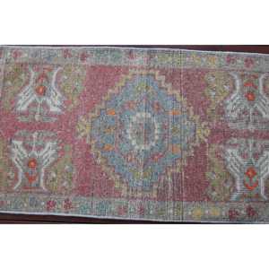 Vintage Turkish Small Rug 1,6x3,2 ft, <b>Red</b> <b>Wool</b> Rug - Product Image 4