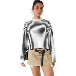 Top Deportivo Informal Hecho de Tela de Lona Resistente - Product Image 3