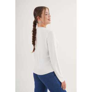 Suéter Blanco de Cuello Redondo para Mujer, Tejido Fino, Producto al por Mayor - Product Image 1