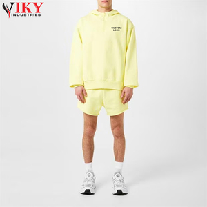 Conjunto Deportivo para Hombre con Sudadera con Media Cremallera en Color Amarillo Claro, Pantalones Cortos, Camiseta de Manga Larga y Pantalones Deportivos - Product Image 4