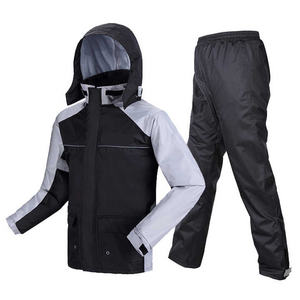 Chubasquero reflectante ligero más vendido para la temporada de invierno Trajes de lluvia transpirables impermeables Precio al por mayor Trajes de lluvia hechos a medida - Product Image 2