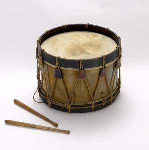 Instrumento Musical de tambor moderno con características ajustables diseñado para amantes de la música profesores estudiantes y bateristas profesionales - Product Image 1