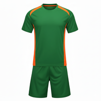 Uniformes de Fútbol Personalizados al por Mayor OEM 2026, Conjuntos de Fútbol Profesionales para Adultos, Tela Transpirable de Secado Rápido de Alta Calidad, Pantalones Cortos