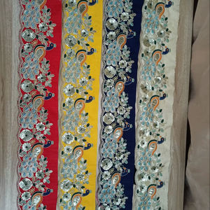 Tissu en dentelle brodée de haute qualité pour robes de mariée Tissu en dentelle brodée florale de luxe pour robes de mariée - Product Image 1