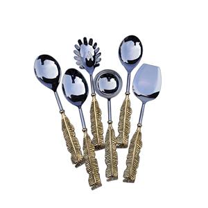 Nuevo diseño, compra a granel, cucharas de Metal, diseño de plumas doradas y cabezas plateadas, juego de utensilios de acero inoxidable, cucharón, servidor de arroz y sopa - Product Image 1