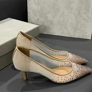 Escarpins italiens pour femmes à bout pointu avec design en maille transparente et chaussures habillées tendance - Product Image 4