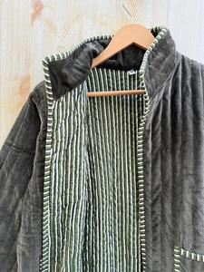 Chaqueta acolchada Reversible hecha a mano india, abrigo de terciopelo de algodón Premium Unisex para invierno, nueva colección, regalo de ropa para ella - Product Image 2