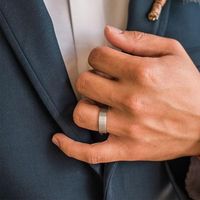 2pcs Bague Spinner pour hommes pour le soulagement de l'anxiété en acier inoxydable noir et or Bague d'anxiété Fidget Anneaux pour hommes avec plusieurs