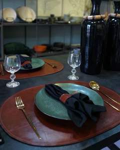 Tapete de Cuero de Estilo Moderno y de Alta Gama, Decoración para Mesa de Comedor para el Hogar y Restaurantes, Vajilla de Diseño de Lujo de la Mejor Calidad - Product Image 3