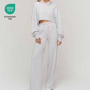 Pantalones de chándal acampanados de cintura alta 330 Gsm para mujer, conjunto de chándal informal para Fitness, pantalones cortos activos con logotipo personalizado al por mayor - Product Image 1