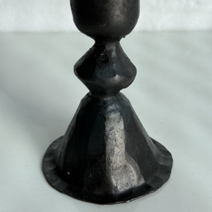 เชิงเทียนโลหะหลอมด้วยมือสำหรับร้านค้าปลีกหรูและผู้เชี่ยวชาญด้านการออกแบบตกแต่งภายใน - Product Image 3