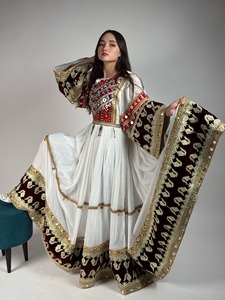 Abaya Modeste à la Mode pour Filles, Fabriquée en Tissu Chiffon, Broderie Faite Main, Style Ethnique, Manches Longues - Parfaite pour le Quotidien - Product Image 6