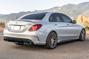 เมอร์เซเดส-เอเอ็มจี ซี63 เอส ซีดาน ปี 2019 สภาพดี - Product Image 4
