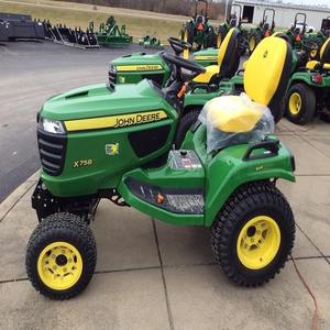 Cortadora de césped John Deere X758 de uso pesado en stock, lista para trabajar. ¡Compre ahora antes de que se agoten las existencias! La máquina de mejor rendimiento a la venta. - Product Image 3