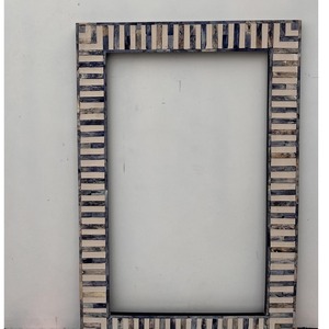 Cadre de miroir en incrustation d'os fait à la main de conception artisanale intemporelle - Product Image 5