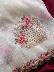 ผ้าไหมกระดาษบริสุทธิ์ปักลายดอกไม้สวยงามทั่วส่าหรีที่สมบูรณ์แบบสำหรับทุกงานปาร์ตี้ - Product Image 6