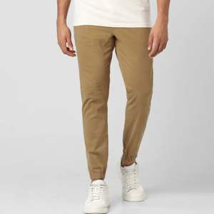 Joggers ยืดสําหรับผู้ชายที่ใส่ใจสิ่งแวดล้อม - วัสดุที่ยั่งยืน สะดวกสบายและทนทาน เหมาะสําหรับการใช้งานประจําวันและเป็นมิตรกับสิ่งแวดล้อม - Product Image 5