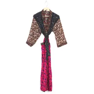 Patchwork-B duschrobe indisches Vintage-Langes Kimono Schlafanzug Bademantel-Jacke, recyceltes Sari-Bude Seiden-Saree Kimono, Umkleid