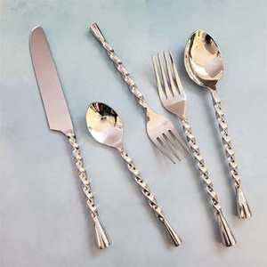 Ensemble de couverts en acier inoxydable avec design personnalisable et ensembles de couverts multicolores, parfaits pour des dîners élégants et des cadeaux uniques - Product Image 2