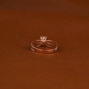 14KT แหวนหมั้นแบบแยกก้านชุบสีโรสโกลด์รัศมีที่ซ่อนอยู่พร้อมการตัดประกายเพชรของขวัญวันเกิดที่สมบูรณ์แบบสำหรับผู้หญิง - Product Image 4