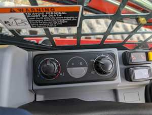 Cargador compacto de orugas Kubota 2024 de alta eficiencia - Product Image 5