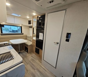 MOTORHOMES Steel/Aluminum Camper Trailer Vehicle One Bedroom <b>6</b>-Person Air Conditioning Kitchen Adjustable EURO 5 Emission Car - Product Image 5