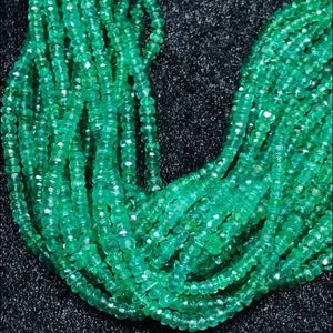 Perles d'émeraude verte naturelle de haute qualité cocarde à facettes bijoux à bricoler soi-même pierre précieuse origine zambienne - Product Image 2