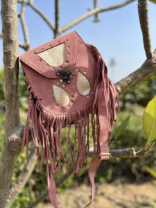 Nouvel arrivage de sacs à bandoulière en cuir suédé à franges de petite taille pour téléphone élégant multi-usages sacs au design unique pour femmes - Product Image 3