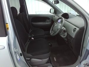 Toyota Sienta Wagon - Product Image 5