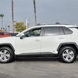 Listo para Enviar, RAV4 Híbrido XLE AWD 2025 - Product Image 1