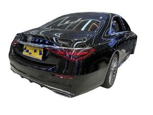 Sedán Ejecutivo de Lujo Usado 2024, Motor L6 de 4.1-6L de Aspiración Natural, Automático, Tracción en las Cuatro Ruedas, Asientos de Cuero, Techo Corredizo, Distancia Entre Ejes Larga - Product Image 4