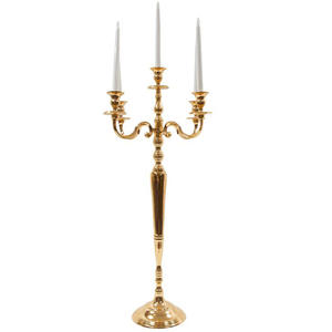 Venta caliente Vintage nueva llegada Metal aluminio tamaño alto candelabro portavelas acabado dorado para Decoración de mesa bodas - Product Image 1