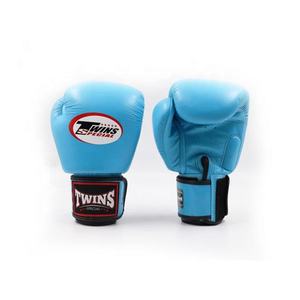 Guantes de Entrenamiento Profesional de Kick Boxing y Muay Thai para Jóvenes Gemelos, Hechos a Medida con Cuero Vacuno Genuino de Alta Calidad para Adultos - Product Image 1