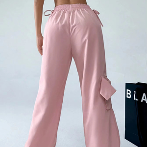 Pantalones Cargo para correr de mujer ligeros y con estilo de gran tamaño con diseño personalizado, pantalones Cargo de secado rápido de calidad superior para mujer - Product Image 1