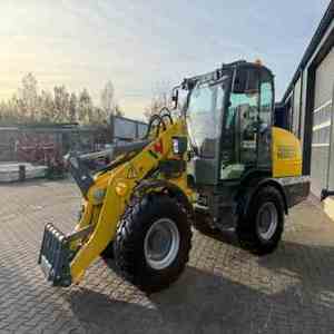 <b>Small</b> Articulated Handler Wacker Neuson WL60 Compact <b>Wheel</b> Front End Loader For Sale - Product Image 1