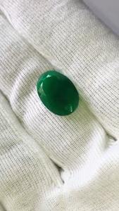 Corte ovalado de Esmeralda natural de calidad AAA de Zambia Lustre excepcional Piedra preciosa verde Certificado IGI El mejor precio para la fabricación de joyas - Product Image 4