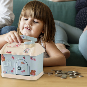 Salvadanaio in Plastica Kawaii con Chiave per Conservare Monete e Banconote, Design a Forma di Casa Carina - Product Image 2