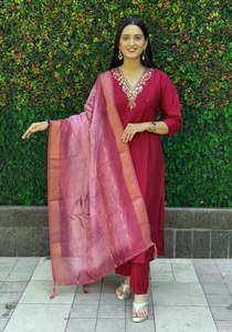 ชุดเดรสผ้าฝ้ายถักลายพื้นเมืองอินเดียสำหรับผู้หญิงชุดกระโปรงเย็บปักลายแบบเต็มตัว - Product Image 2