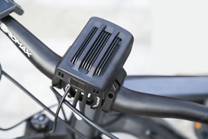 Kit de conversion de vélo électrique HyperFox avec moteur de moyeu avant/arrière, batterie, écran OLED, autonomie 100-200 km - Product Image 3
