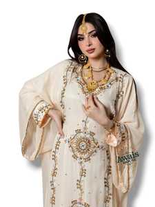 Abaya longue A-line pour femmes arabes AWAIS HOUSE, broderie de cristaux et de paillettes, tissu en velours de chiffon, écologique et lavable - Product Image 2