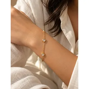 Pulsera de Acero Inoxidable con Bisel de Tres Corazones - Product Image 4