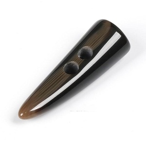 Botón de Palanca de Cuerno de 2 Orificios Resistente, Suministro al por Mayor para Fabricantes de Ropa - Product Image 5