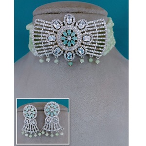 Conjunto de Gargantilla y Aretes con Perlas de Circonita Cúbica con Acabado de Precisión Premium y Estilo Elegante, Colección para Fiestas y Bodas para Mujer - Product Image 2