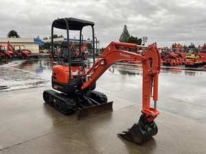Mini-excavatrice Kubota U17 2023 : Puissance et efficacité compactes pour chaque tâche - Product Image 4