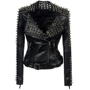 Chaqueta de Cuero con Textura de Cocodrilo, Tachuelas y Estilo Punk Rock n Roll, Abrigo de Cuero Estilo Motero para Mujer - Product Image 1
